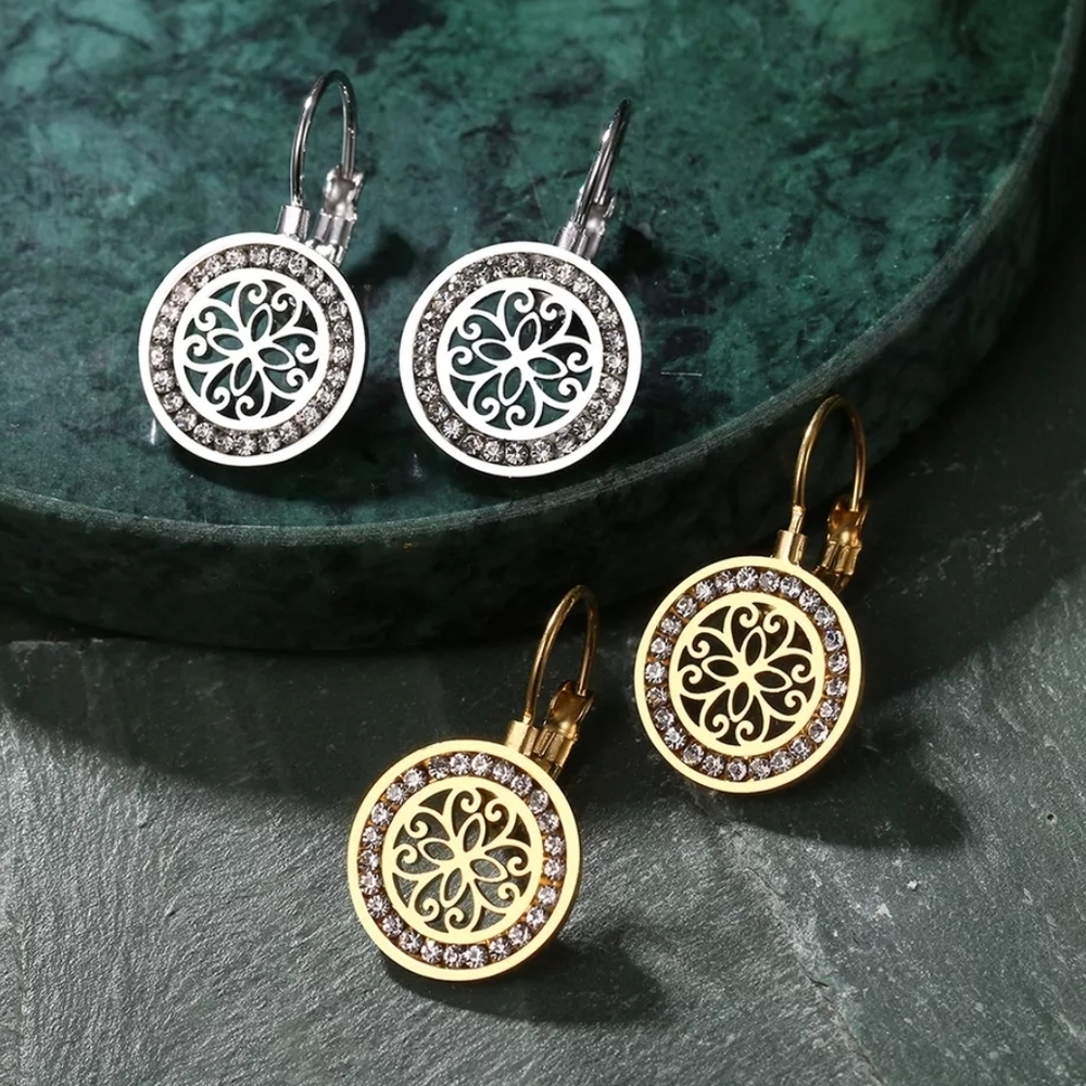 Elegant Gold and Silver Filigree Earrings